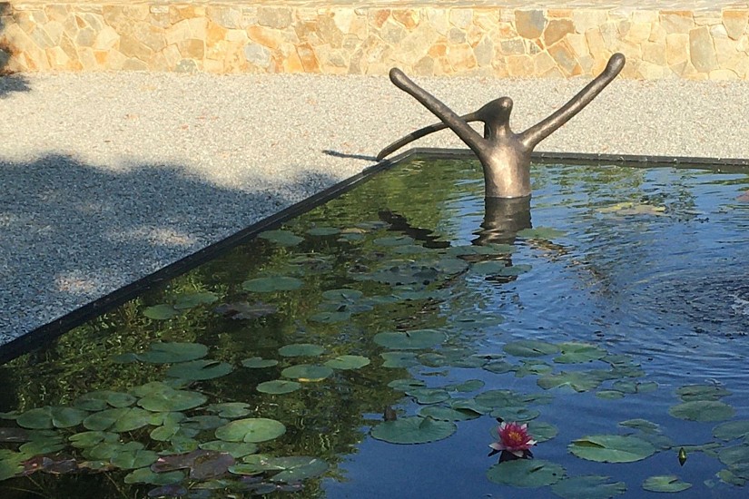 GUY PIERRE DU TOIT, WATER HARE
BRONZE