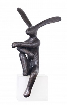 pensive hare monumental 1